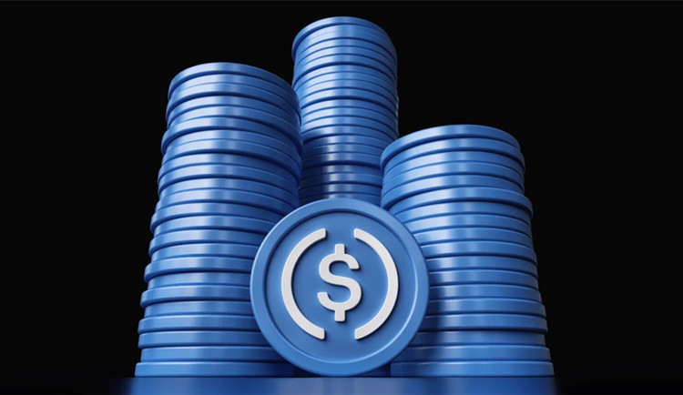 USDC已从与美元脱钩反弹!分析师警告:赎回潮还没平息