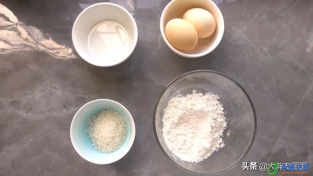 鸡蛋面粉饼怎么做（鸡蛋面粉饼怎么做松软好吃）
