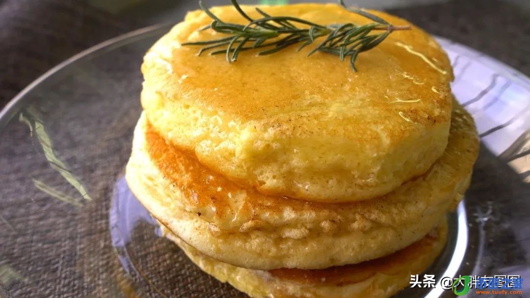 鸡蛋面粉饼怎么做（鸡蛋面粉饼怎么做松软好吃）