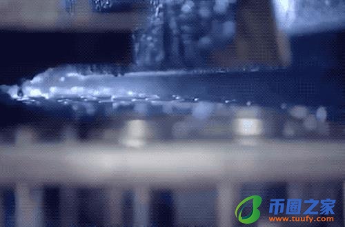 易拉罐是什么材质（易拉罐铝多少钱一斤）