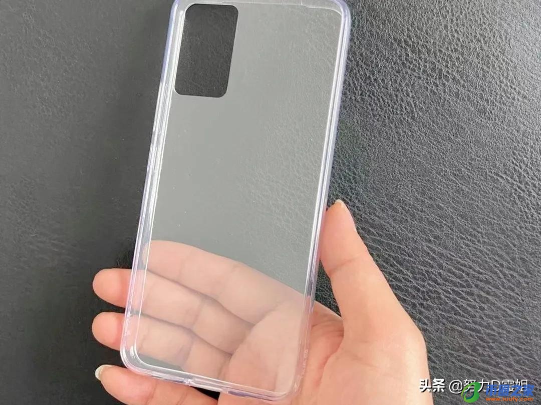 手机壳发黄怎么办（透明手机壳变黄了变白小妙招）