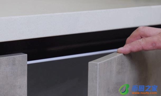 天然气灶打不着火（天然气燃气灶打不着）