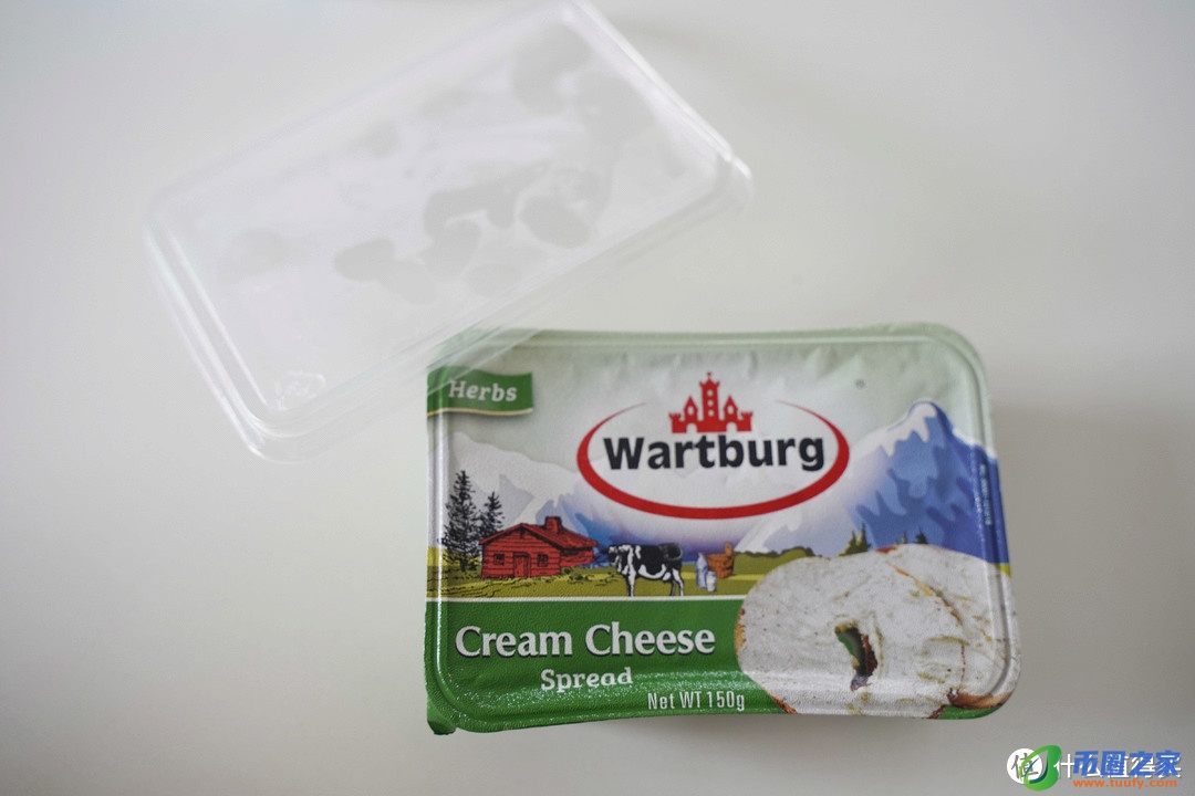 奶酪是什么味道的（奶酪是什么味道的东西）