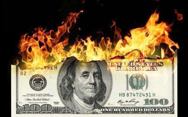 全球央行掀起购金热 抛售美债 “去美元化”愈演愈烈？