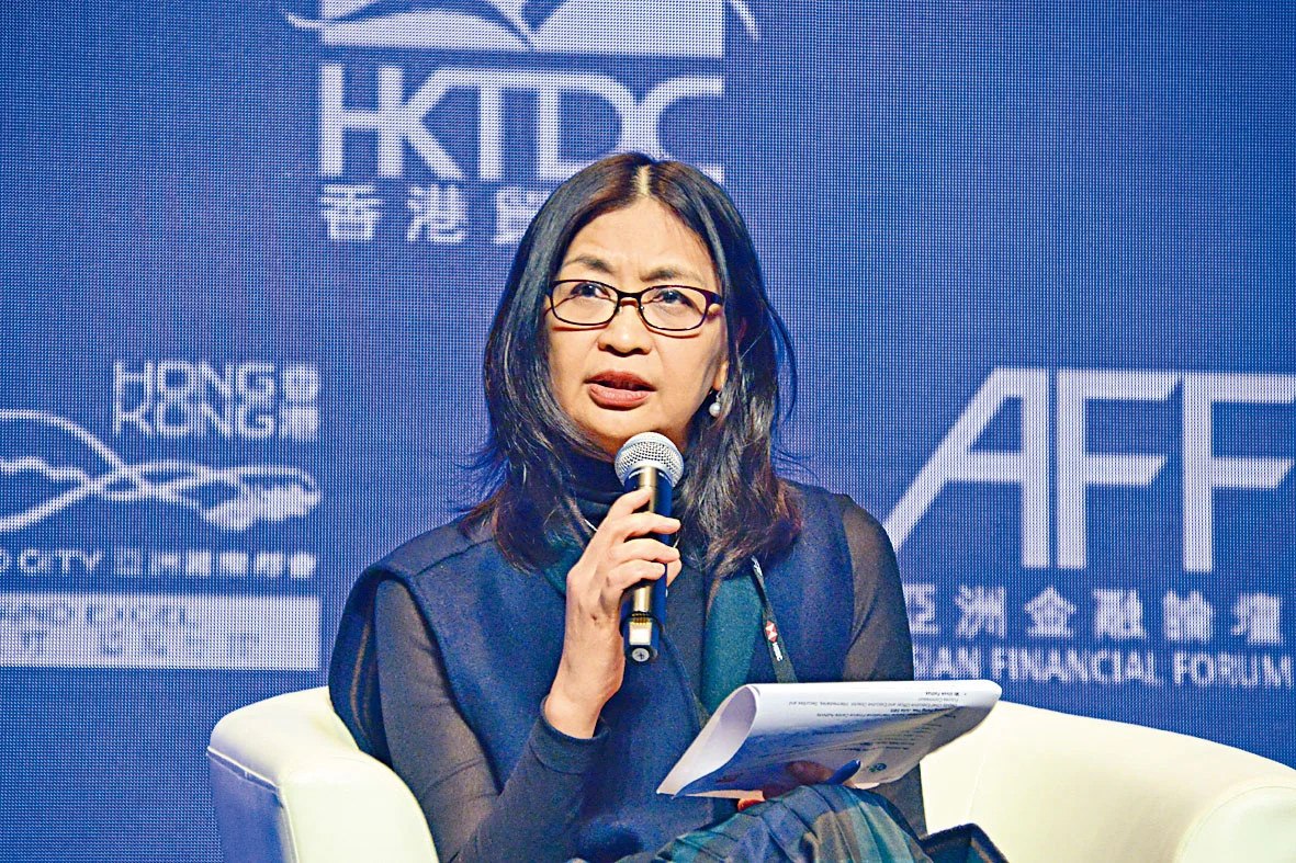 香港证监会行政总裁梁凤仪:下月出台虚拟资产平台牌照指引