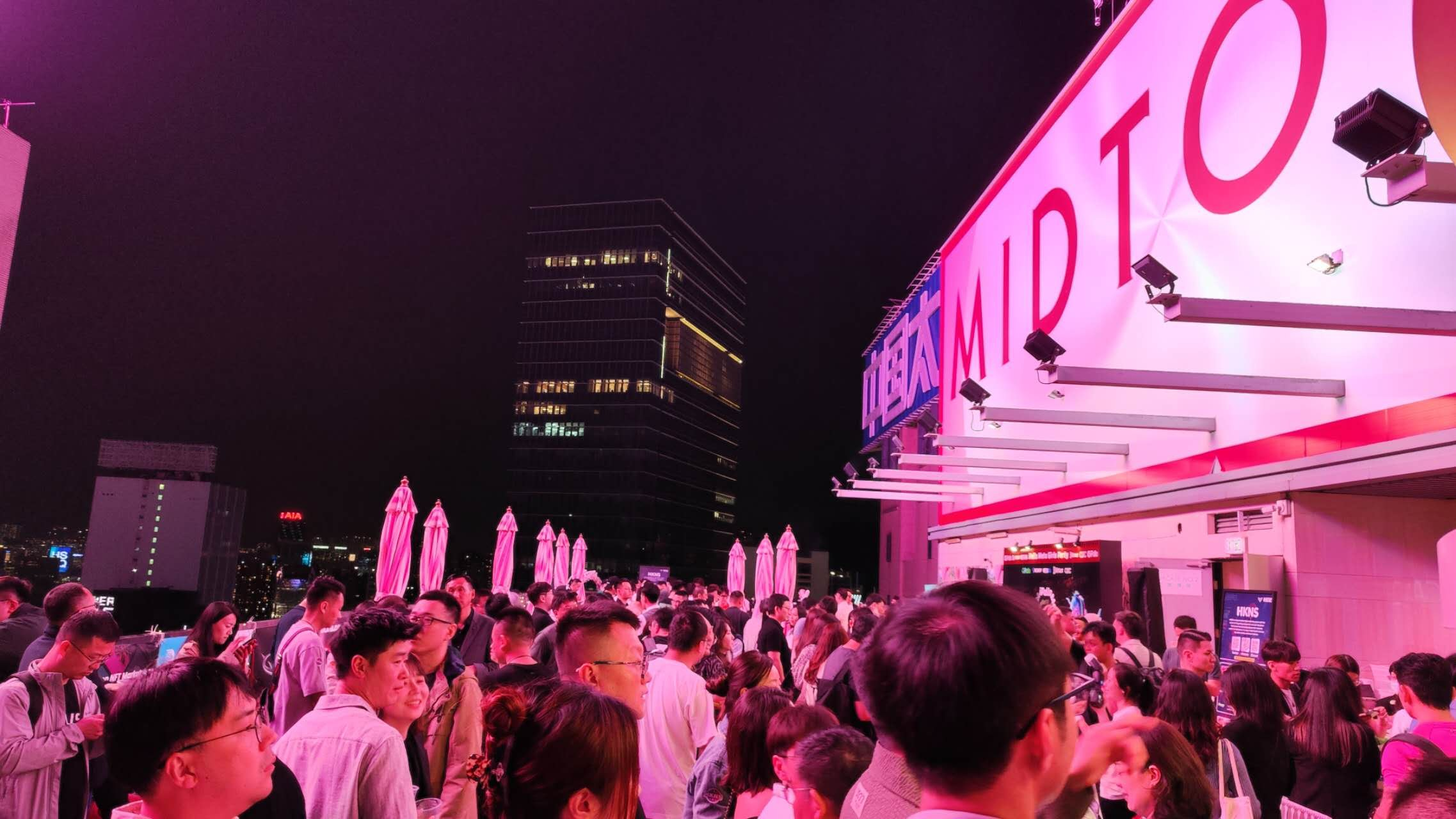 香港Web3嘉年华抓马和喜感凑齐,热闹如场戏