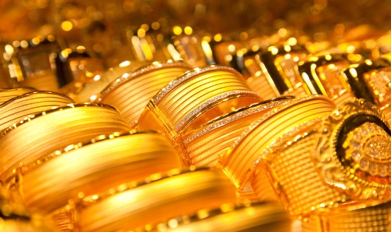 黄金最新价格走势分析（美元向下，黄金向上! 瑞银唱多黄金：年前有望站上2100美元！）2