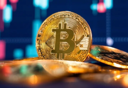 比特币突破4万美元（比特币大涨的原因）