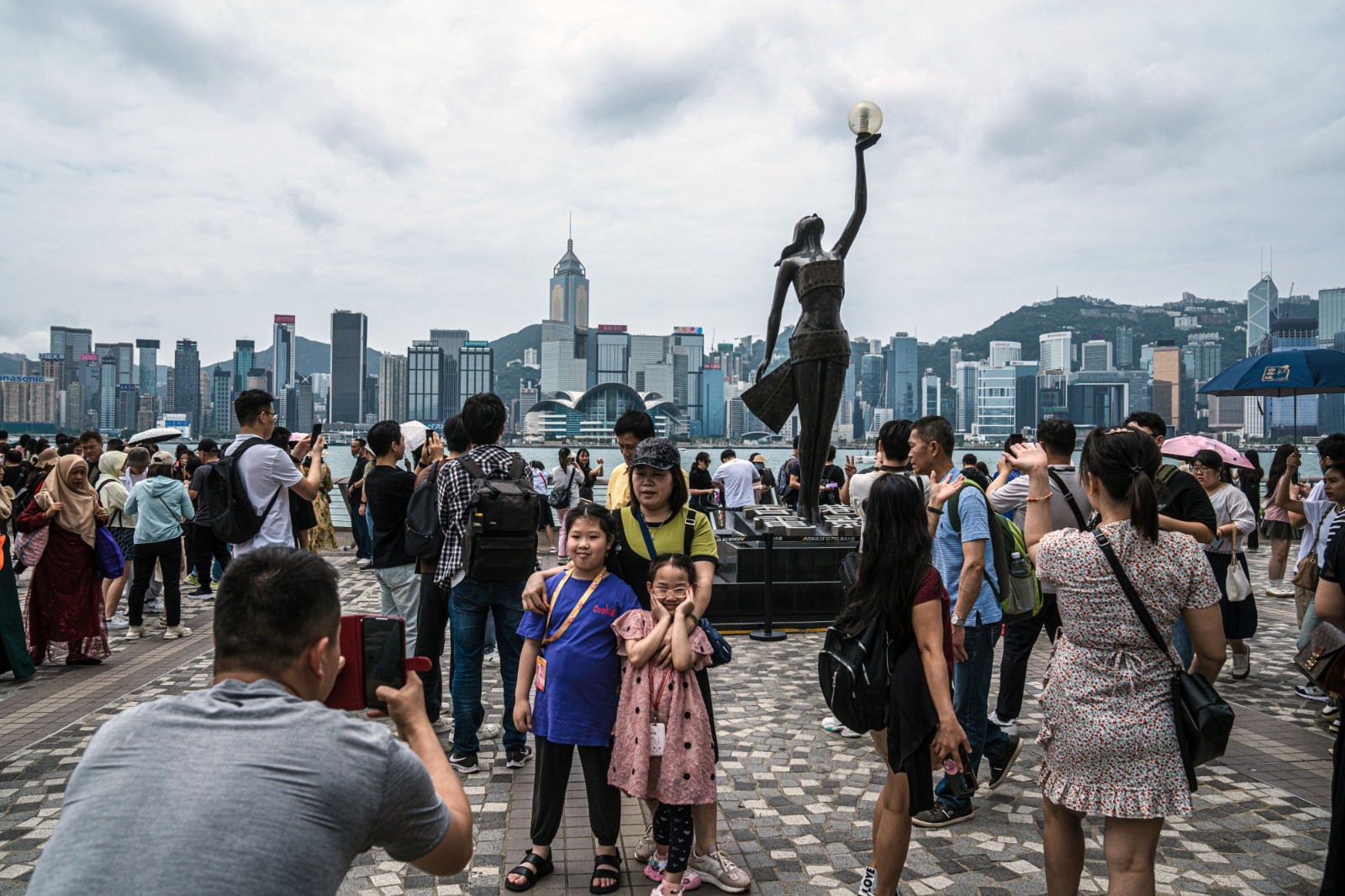 中国开放重启香港金融中心财富通道