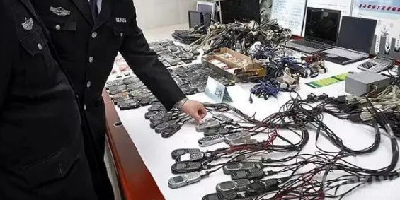 电信网络诈骗一不留神就会被骗得倾家荡产1 电信网络诈骗一不留神就会被骗得倾家荡产1