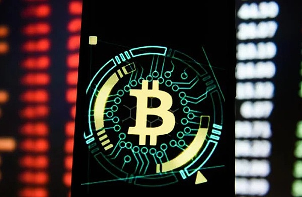 比特币5.2W短线要不要减仓?