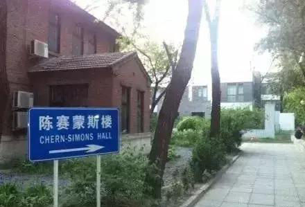 年化率39%，“量化之王”大奖章如何碾压巴菲特和标普500？3