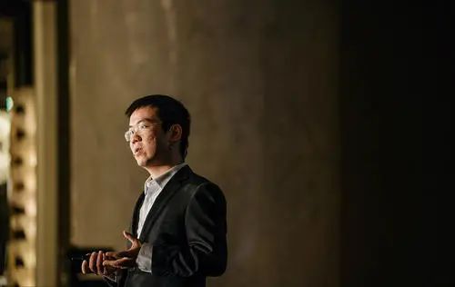 吴忌寒炮轰詹克团，比特大陆“权游”第二季上演4