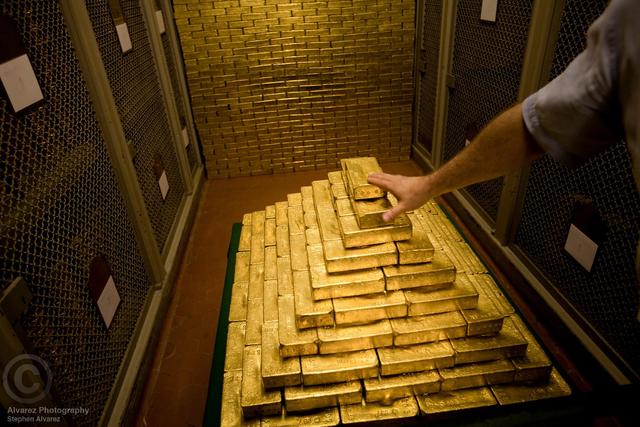 白银或将成新的比特币，黄金和美元的“货币之王”争夺战已经开始2