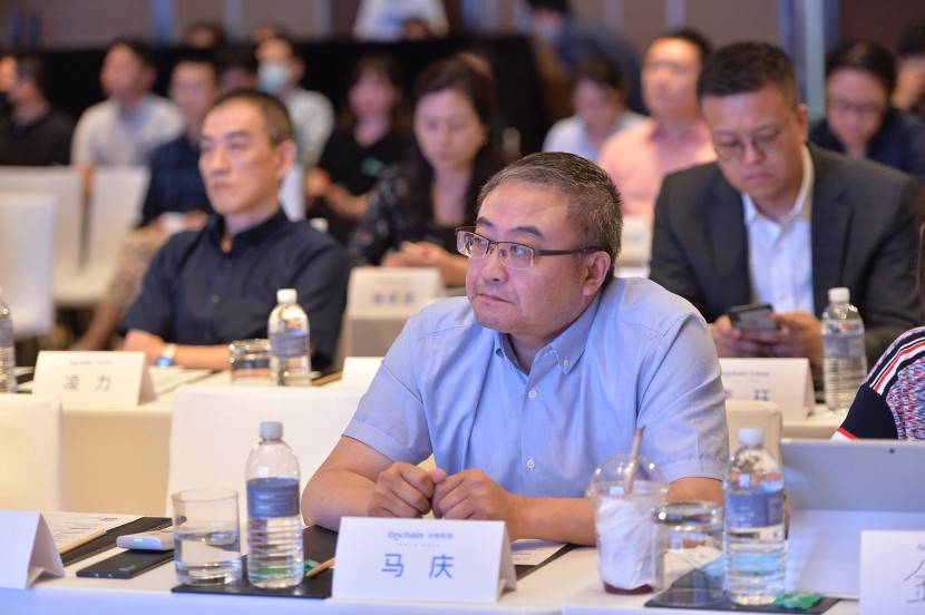 分布式技术论坛的精髓：让数据可靠流动，探索区块链在新基础设施和企业数字化转型中的应用。1