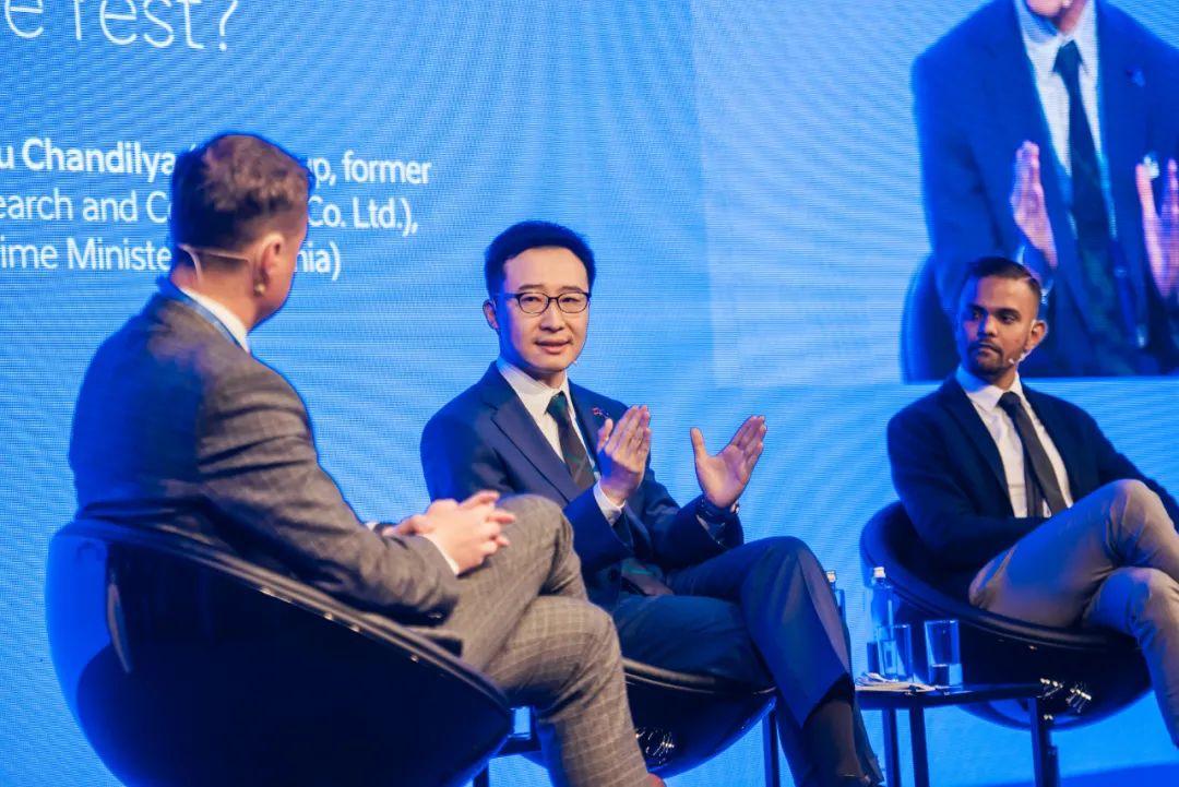 曹寅：多学科、非传统、概念化、认同身份的艺术家更具吸引力6