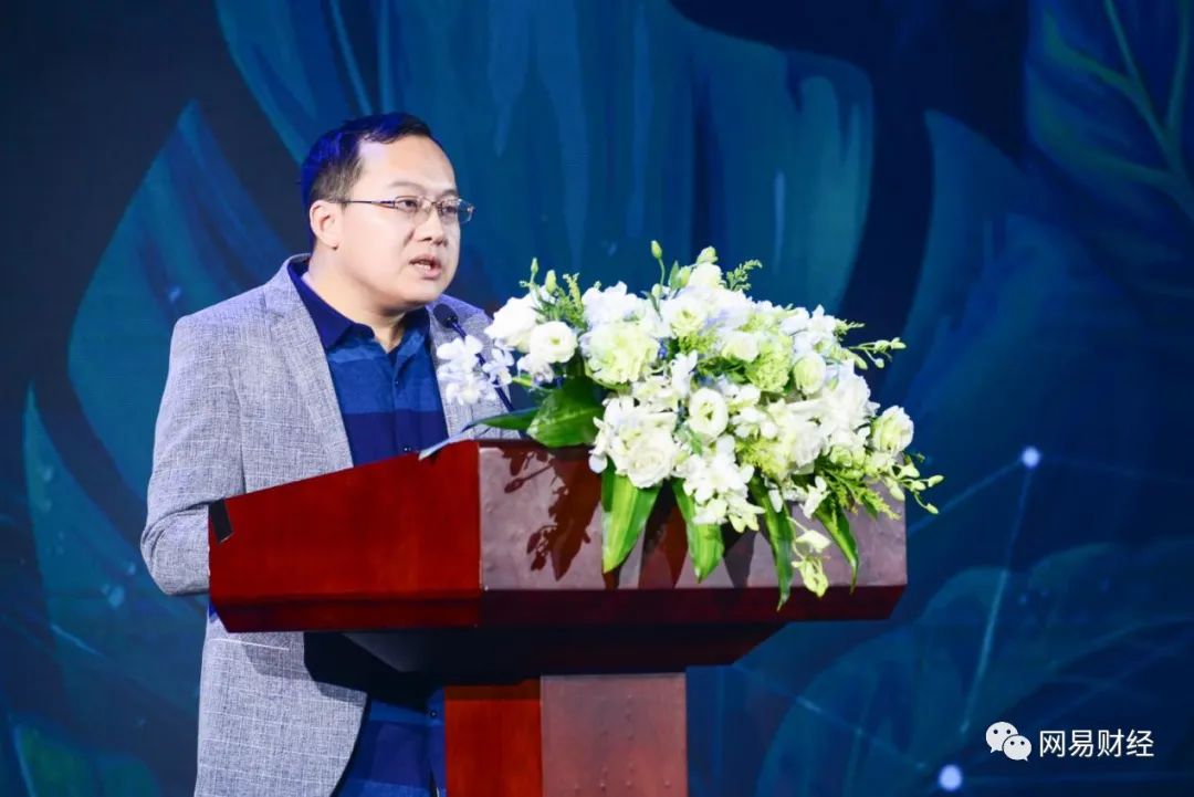 OKEx限制提币?币圈一地鸡毛,背后大佬已身家百亿 OKEx限制提币?币圈一地鸡毛,背后大佬已身家百亿