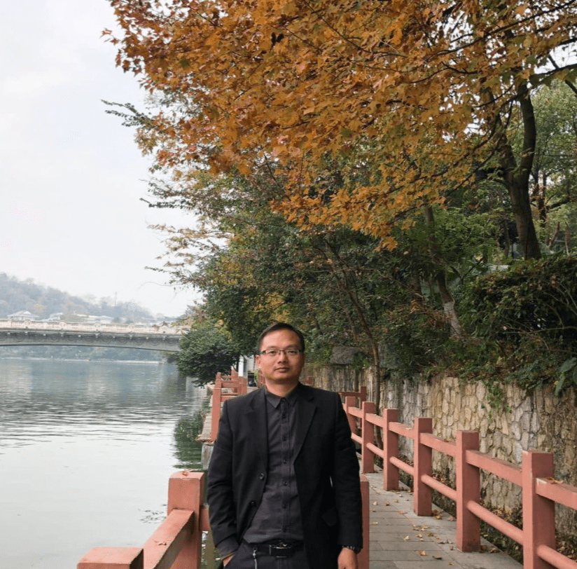 采访并倾听来自阿卡拉社区的志愿者的声音1