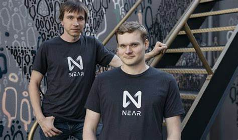 近基础已完全退出节点运行，主网已分散。