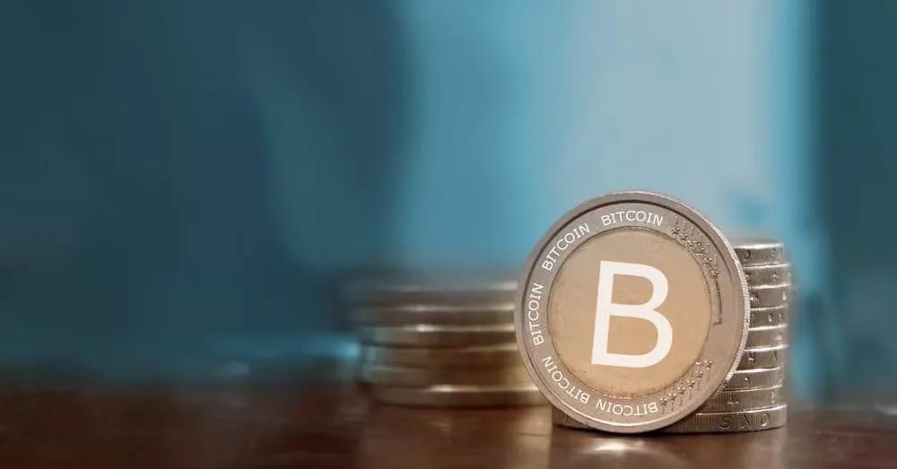 就在昨天，比特币突破了1万美元的纪录1