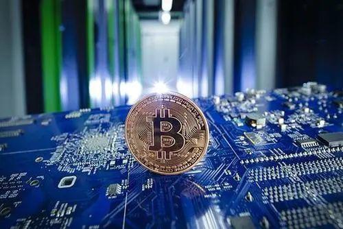 Maduro允许在国际贸易交易中使用“所有全球加密货币”1