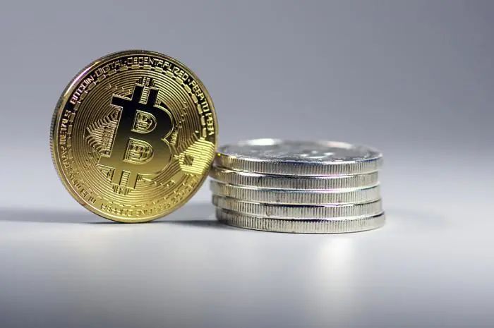 比特币黑夜总算要过去了，千万不要倒在黎明前