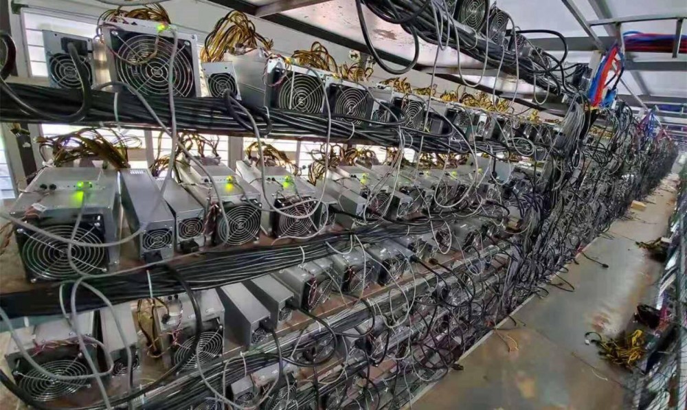 比特币采矿机期货出售至明年5月3