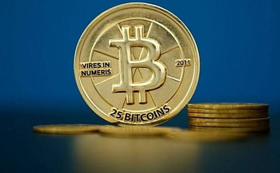 比特币达到多少价格才能超越苹果公司的市值？