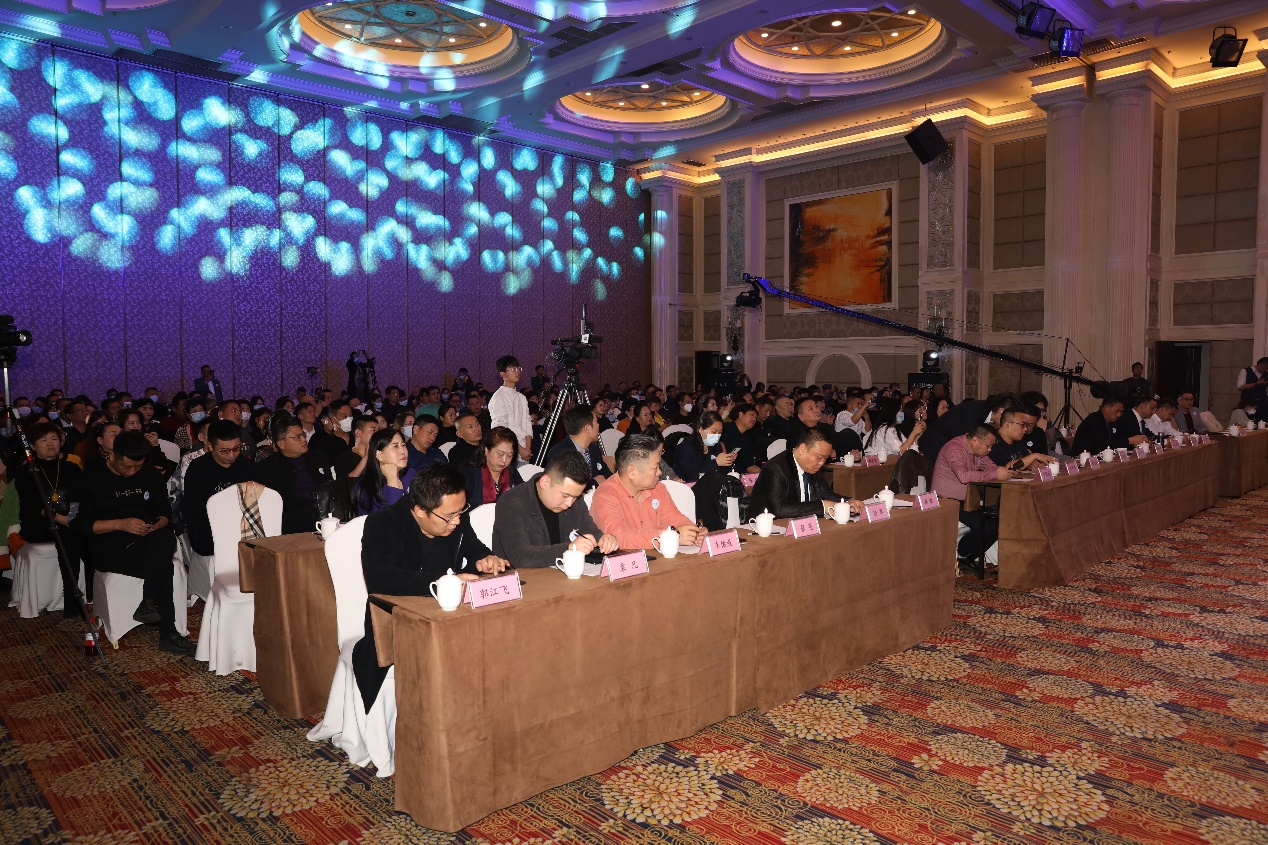 引导企业联盟赋能实体产业经济论坛暨果阿商业生态落地应用项目新闻发布会圆满结束1