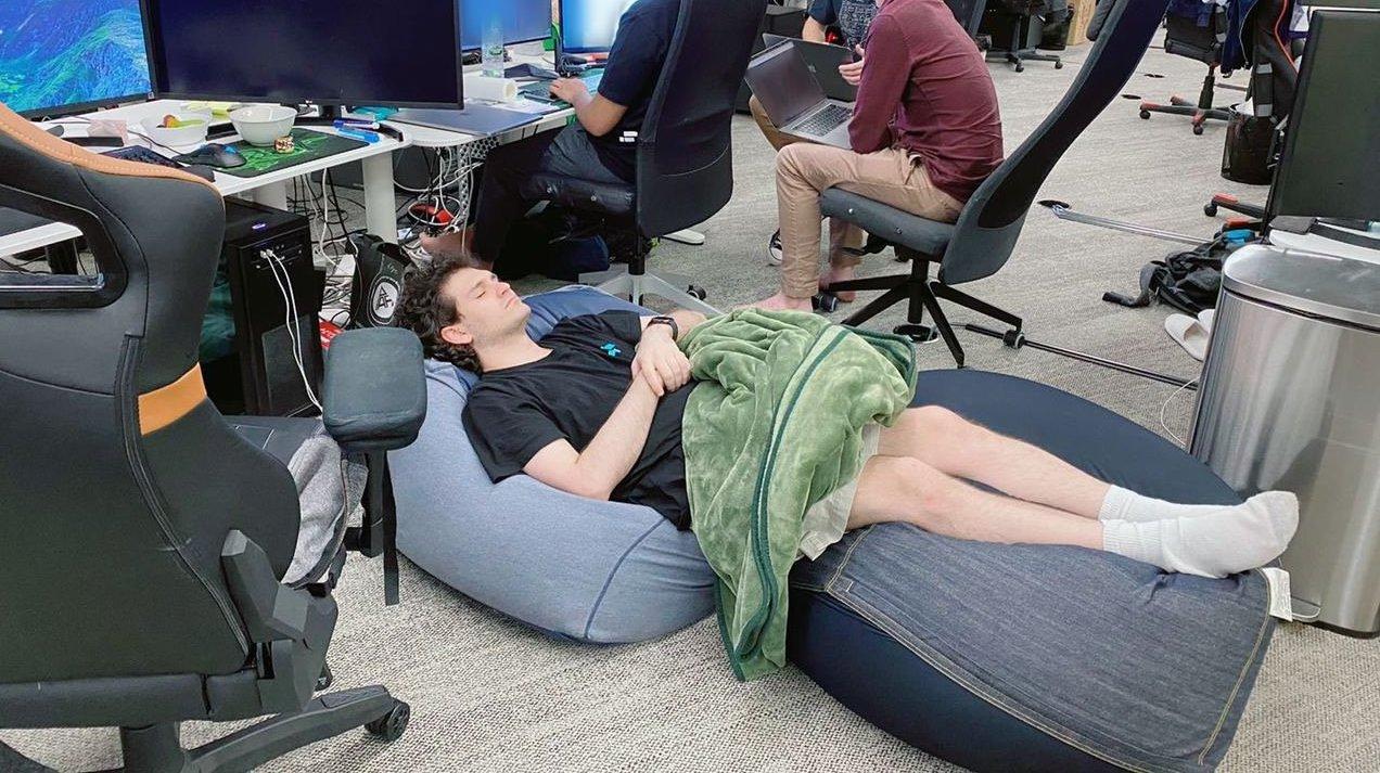 到2020年，12个拥有加密资产的“超级通信者”将成为主流11