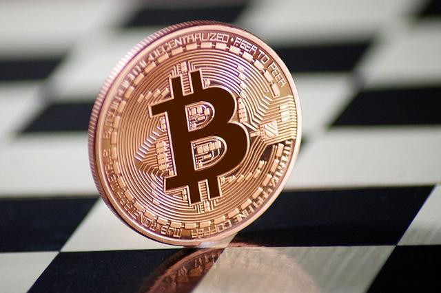 比特币史上首次突破3万美元1