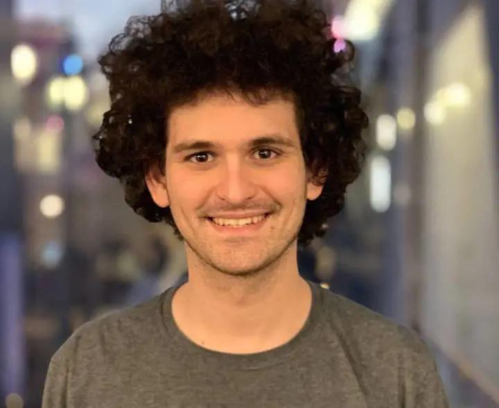 在价值超过10亿美元的11位富有的密码学家中,格雷方正仅排名第七1 在价值超过10亿美元的11位富有的密码学家中,格雷方正仅排名第七1