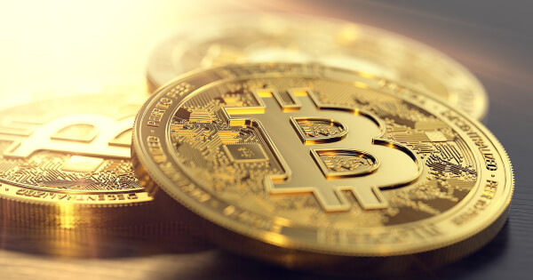 “末日博士”鲁比尼炮轰马斯克操纵比特币价格，并呼吁监管机构进行调查