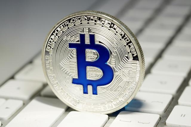 一枚比特币比一公斤黄金还贵！你喜欢谁做长期投资？