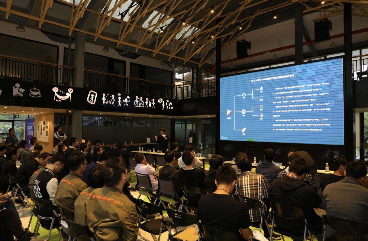 COCOS-1808 NFT 标准特性：可携带霜之哀伤穿越于魔兽世界与炉石传说2