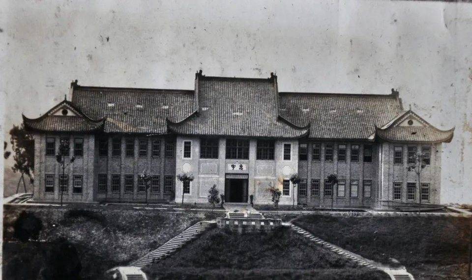 “乡村中国思想展”在分散的土地上展开，在虚拟空间中体验北碚80年前的城市景观