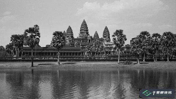 基于隐体素的虚拟世界漫游者4