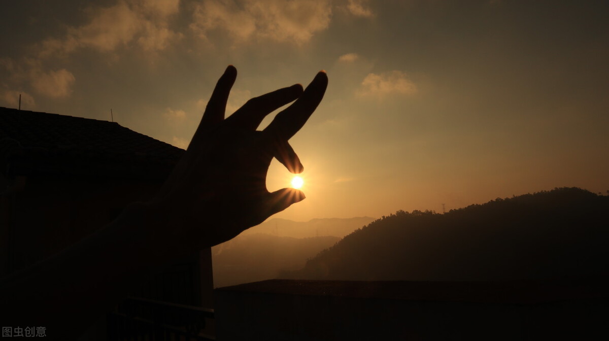 币圈陈凌云/比特币58000未站稳震荡下行，以太坊还有新高机会5.64