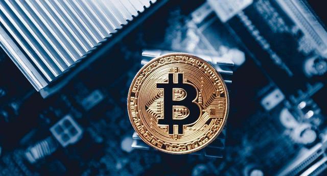 一枚比特币已经涨到37万。我们用家用电脑能挖多久？3