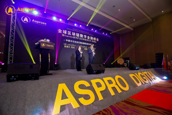 阿波罗：积累经验写“登月神话”1