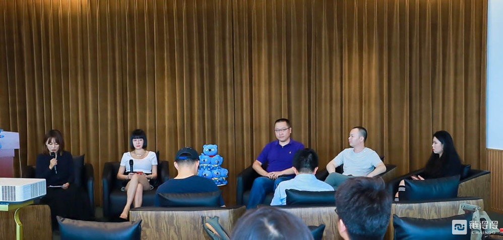 当思想者遇到艺术家，化装狂欢节圆满结束2