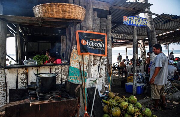 萨尔瓦多如何应对比特币高昂的交易费用？1